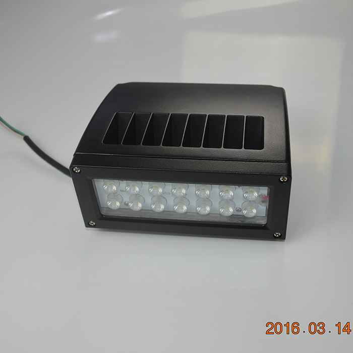 LED slim wall pack light 35w